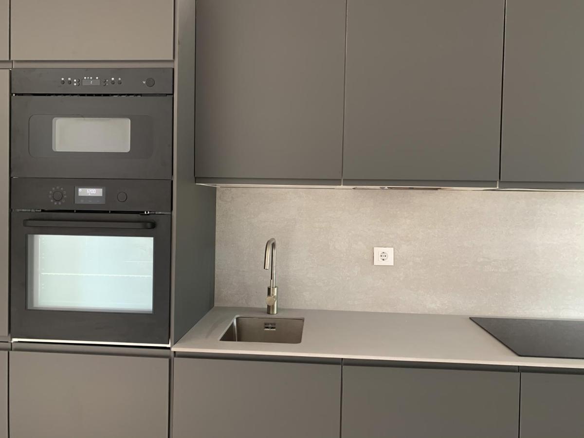 Acogedor Apartamento Con Terraza Y Parking Publico En Comillas Ngoại thất bức ảnh
